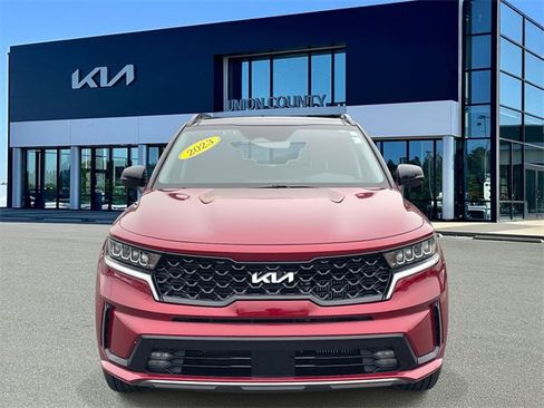 Certified 2023 Kia Sorento EX w/ Panoramic Sunroof Package image 9