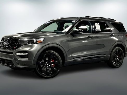 Used 2020 Ford Explorer ST w/ ST Street Pack image 3