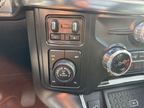 Used 2025 Ford F150 Raptor image 9