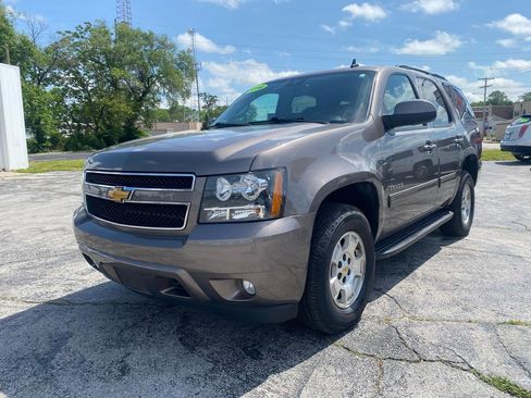 Used 2014 Chevrolet Tahoe LT AWD/4WD image 2