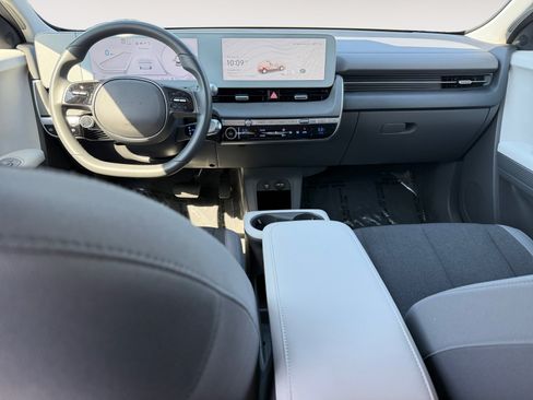 Used 2024 Hyundai Ioniq 5 SE RWD image 15