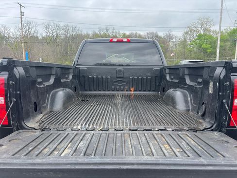 Used 2018 Chevrolet Silverado 1500 LT w/ All Star Edition AWD/4WD image 6