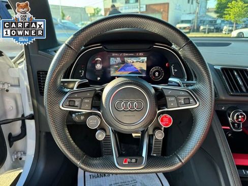 Used 2022 Audi R8 V10 w/ Carbon Exterior Package image 32