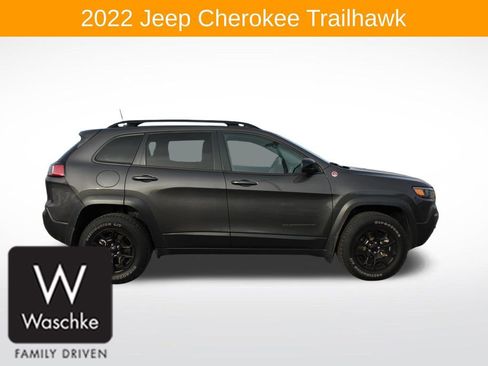 Used 2022 Jeep Cherokee Trailhawk w/ Premium Leather Package image 9