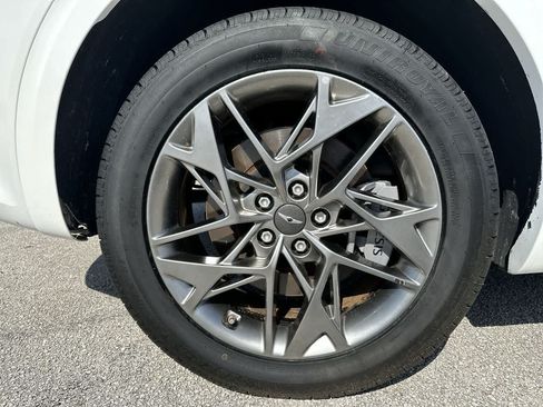 Used 2025 Genesis GV70 2.5T AWD/4WD image 15