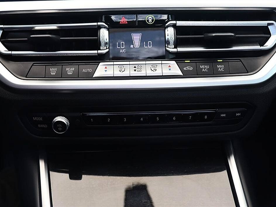 Used 2020 BMW 330i Sedan w/ Driving Assistance Package RWD image 36