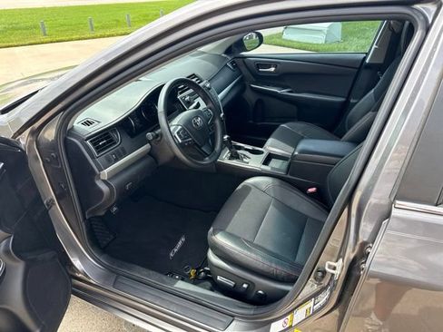 Used 2016 Toyota Camry SE FWD image 13
