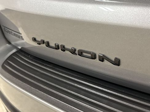 Used 2023 GMC Yukon Denali AWD/4WD image 28