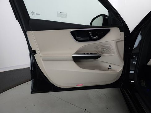 Certified 2026 Mercedes-Benz C 300 4MATIC Sedan image 5