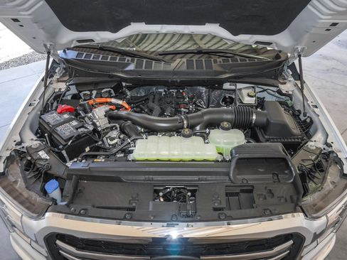 New 2025 Ford F150 Lariat w/ Equipment Group 501A Mid image 21