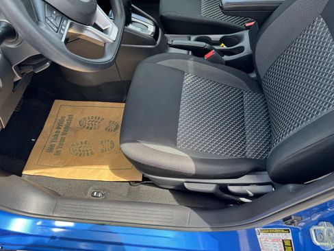 Used 2020 Nissan Versa S FWD image 19