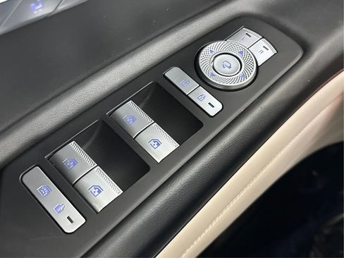 Used 2021 Genesis GV80 2.5T w/ Advanced Package 02 image 42