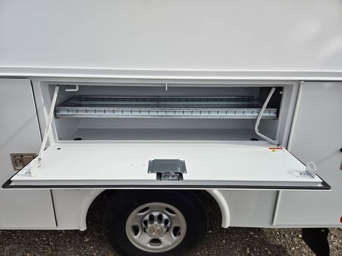 New 2025 Chevrolet Express 3500 w/ Power Convenience Package image 18