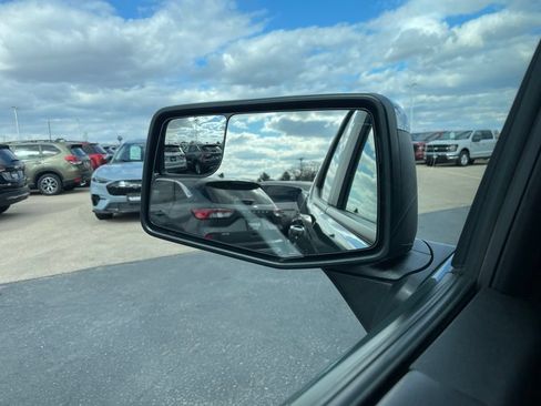Used 2025 Chevrolet Silverado 1500 LT AWD/4WD image 35