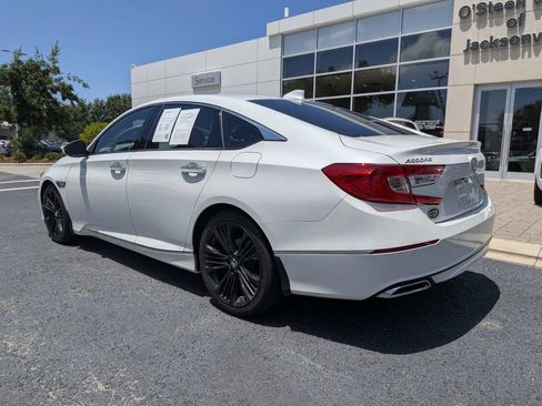 Used 2019 Honda Accord Touring image 4