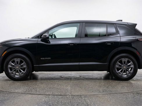 Used 2025 Chevrolet Equinox LT image 5