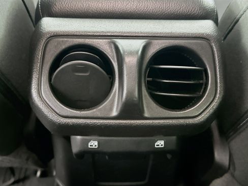 Used 2020 Jeep Wrangler Unlimited Sport S image 25