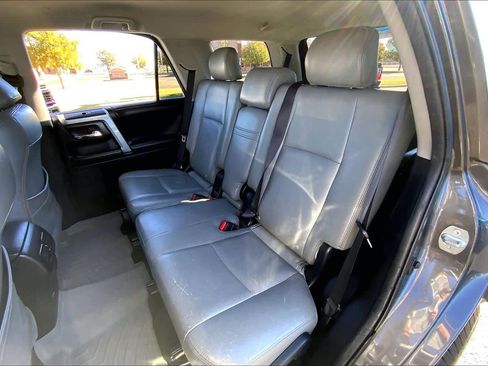 Used 2014 Toyota 4Runner SR5 image 20