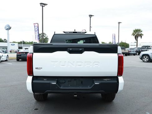 Used 2024 Toyota Tundra SR5 w/ SR5 Convenience Package RWD image 7