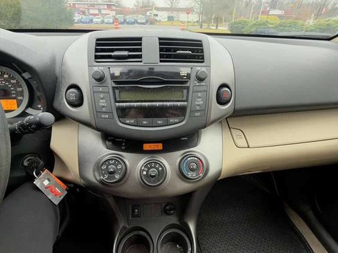 Used 2009 Toyota RAV4 4WD image 13