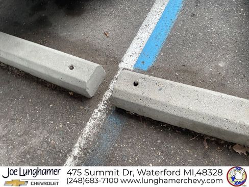 Used 2022 Chevrolet Equinox LT image 3