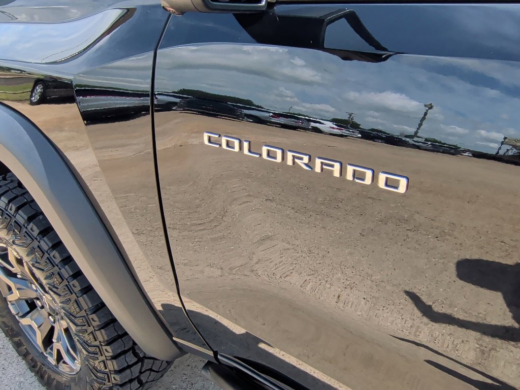 New 2026 Chevrolet Colorado ZR2 w/ Technology Package AWD/4WD image 49