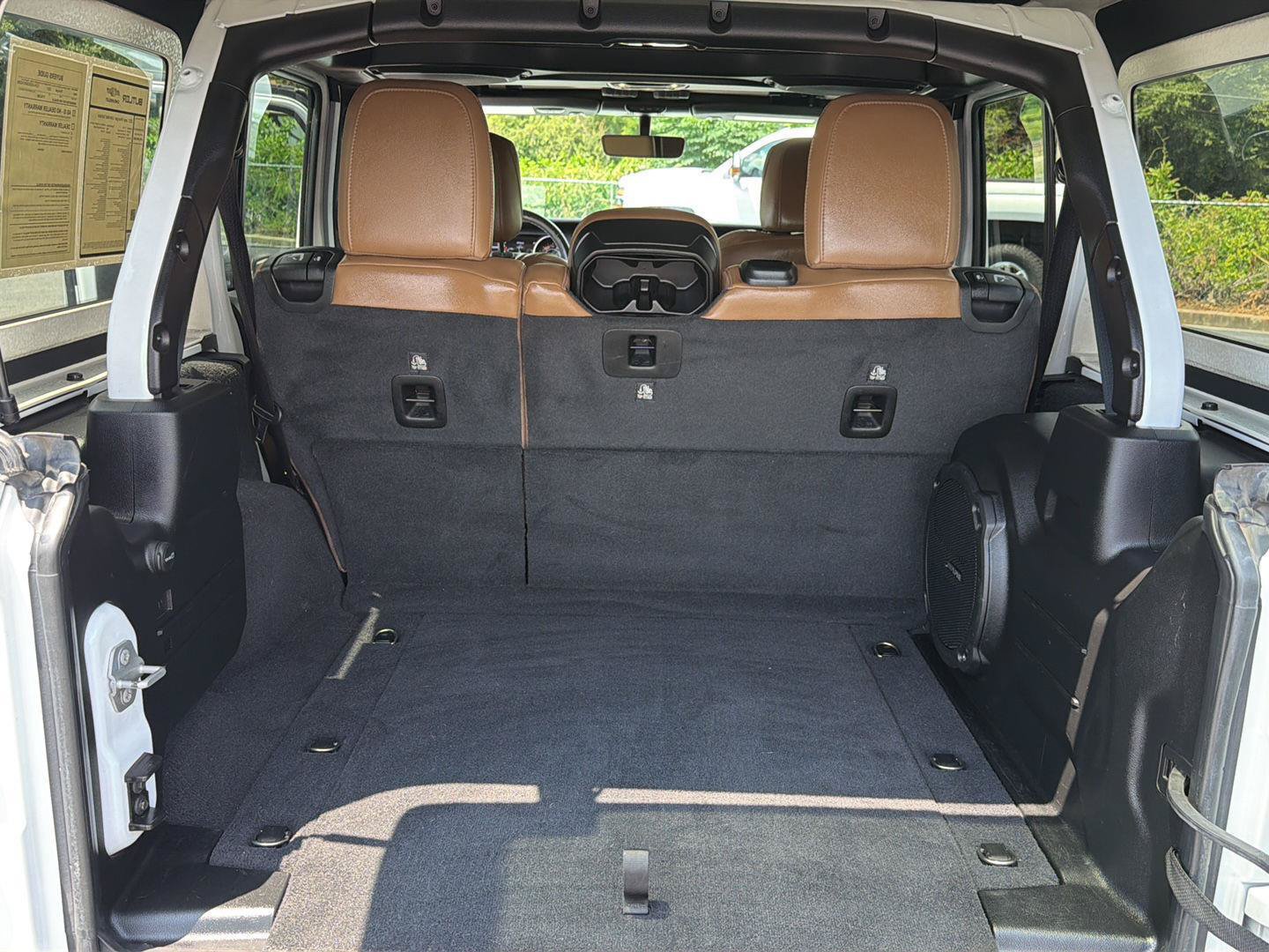 Used 2021 Jeep Wrangler Unlimited Sahara w/ Dual Top Group AWD/4WD image 33
