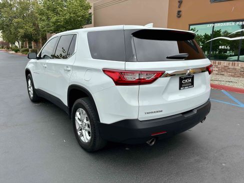Used 2020 Chevrolet Traverse LS FWD image 10