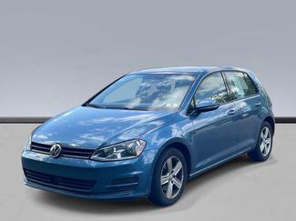 Used 2017 Volkswagen Golf 4-Door FWD video 1