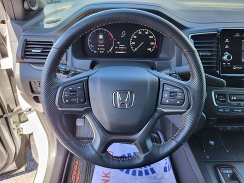 Used 2025 Honda Ridgeline TrailSport image 25