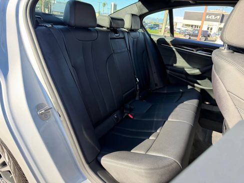 Used 2019 BMW 530e w/ Premium Package RWD image 22