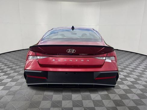 Used 2026 Hyundai Elantra SEL Sport Premium FWD image 5