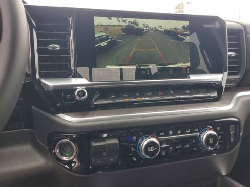 New 2026 GMC Sierra 1500 SLT w/ SLT Convenience Package AWD/4WD image 10
