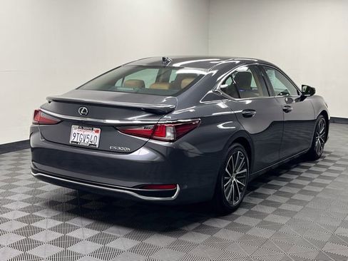 Certified 2025 Lexus ES 300h w/ Premium Package FWD image 5