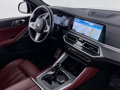 Used 2022 BMW X6 xDrive40i w/ M Sport Package AWD/4WD image 15