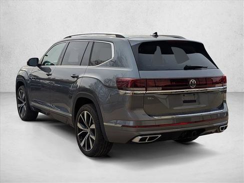 Used 2024 Volkswagen Atlas SEL Premium R-Line image 7