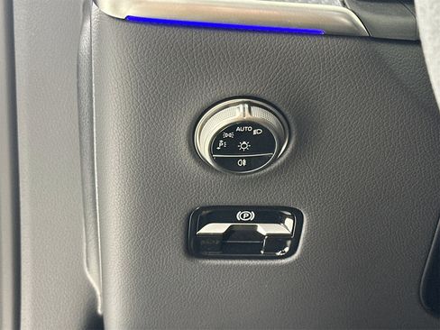 New 2025 Mercedes-Benz GLC 63 AMG S image 11