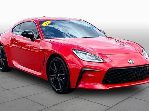 Used 2023 Toyota GR86 Premium w/ ALL Weather Mat Package (TMS) RWD image 2