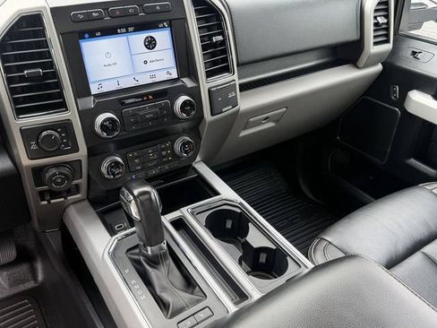 Used 2020 Ford F150 Lariat w/ Equipment Group 502A Luxury AWD/4WD image 18