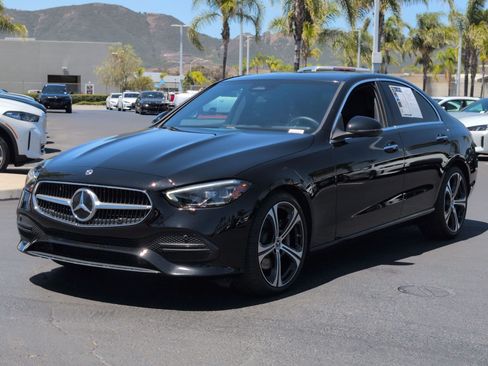 Used 2025 Mercedes-Benz C 300 Sedan image 5
