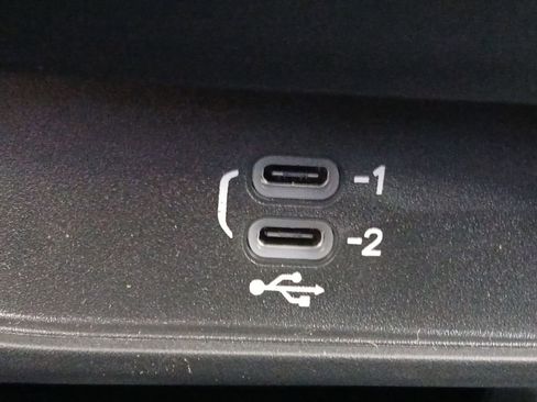 New 2026 Chrysler Voyager LX image 6