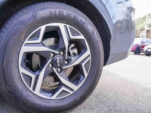 Used 2024 Kia Sportage LX image 13