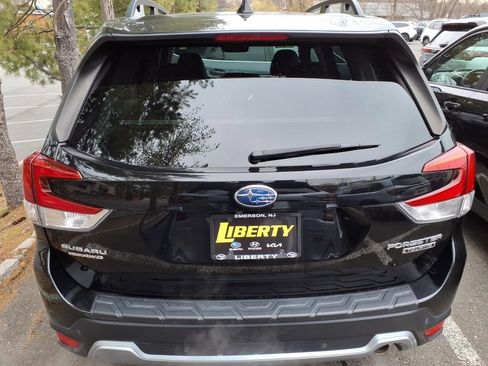 Used 2021 Subaru Forester Touring image 4