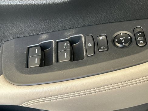 Certified 2023 Honda HR-V LX image 13