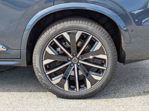 New 2026 Volvo XC90 T8 Plus w/ Protection Package Premier image 6
