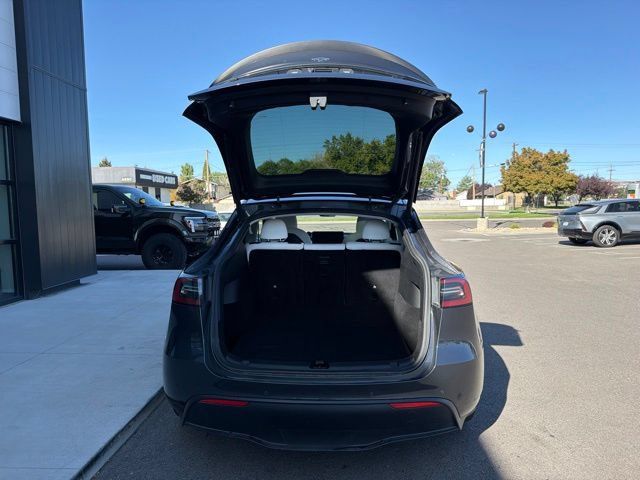 Used 2022 Tesla Model Y Performance AWD/4WD image 7