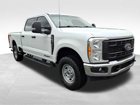 Certified 2023 Ford F350 XL w/ XL Off-Road Package AWD/4WD image 11