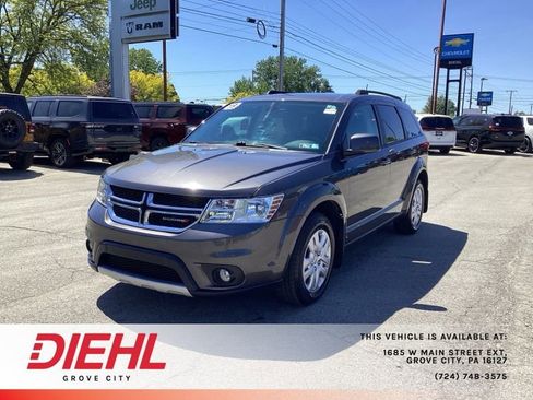 Used 2019 Dodge Journey SE w/ Connectivity Group AWD/4WD image 3