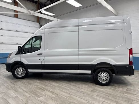 Used 2025 Ford Transit 250 148 High Roof AWD w/ Load Area Protection Package image 4