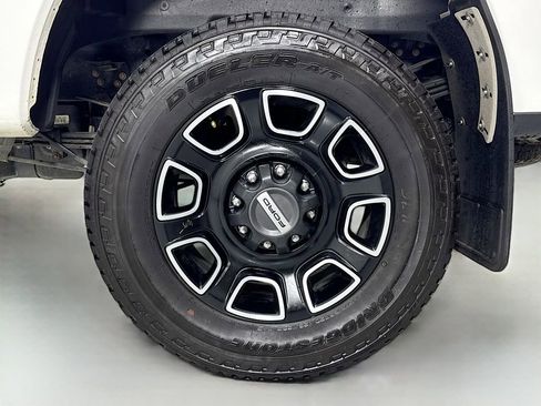 Used 2022 Ford F350 Platinum AWD/4WD image 12